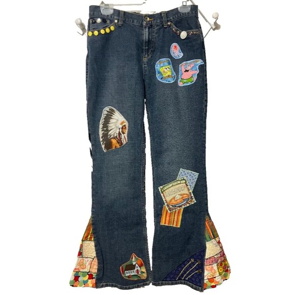 Women's Jones New York Denim Bell Bottom Jeans Sz 6 Custom Patchwork Characters - Picture 1 of 16